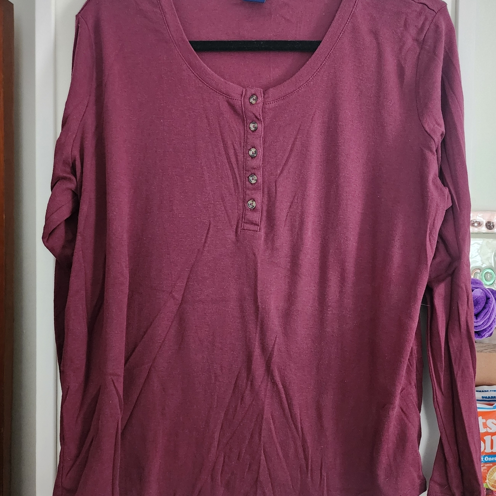 Women's Burgundy Long Sleeve Top